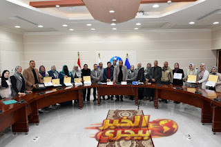 تكريم عدد من القيادات والعاملين بشركة مياه الشرب والصرف الصحي بدمياط خلال اجتماع مجلس الإدارة