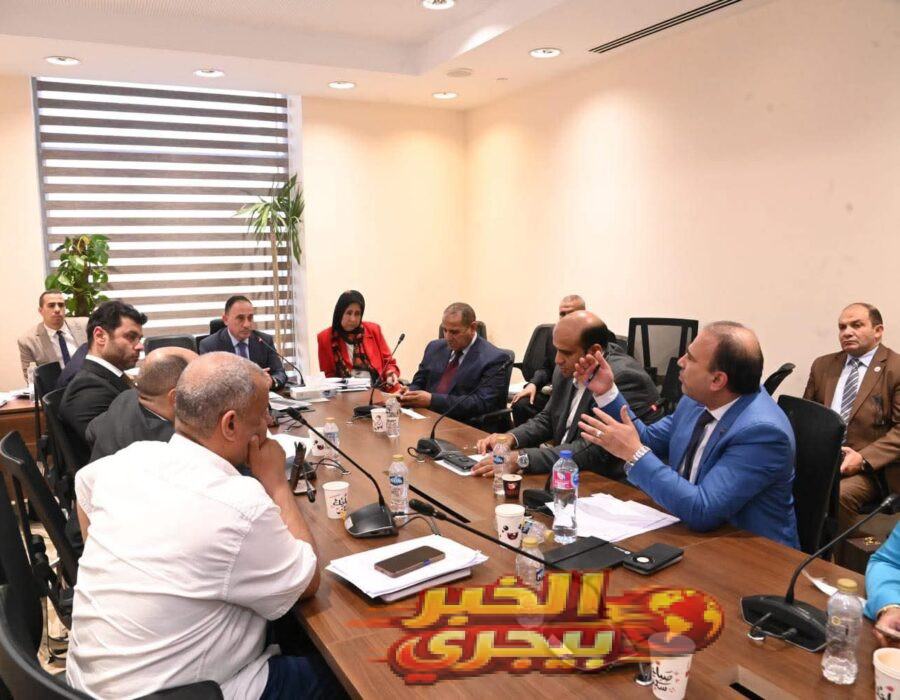 النائب دكتور محمود نجيب مشعل يقود تحركات موسعة لتوصيل الغاز لكل منازل الزرقا ورفض الحلول الجزئية
