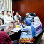 متابعة تطوير خدمات المنتفعين.. مدير فرع التأمين الصحي بدمياط تجتمع بمسؤولي مراكز خدمة العملاء